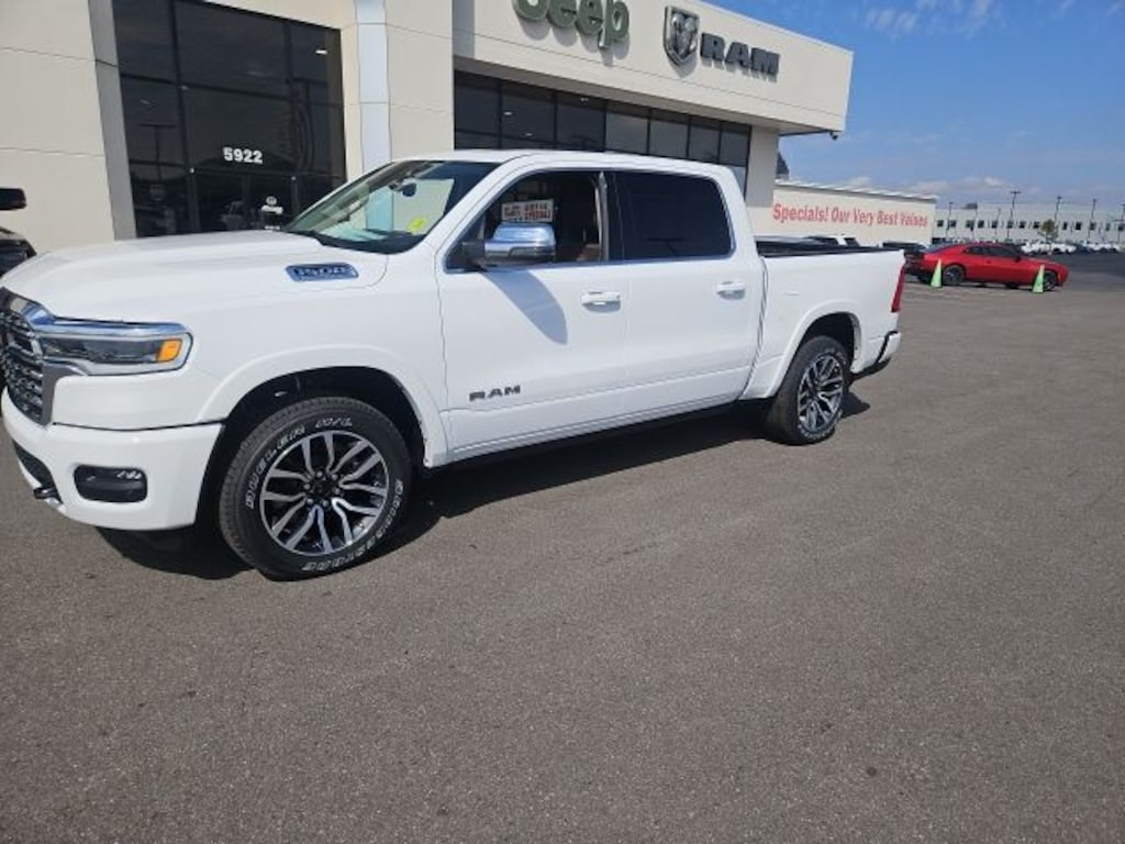 New 2026 Ram 1500 LIMITED LONGHORN CREW CAB 4X4 5'7 BOX Pickup