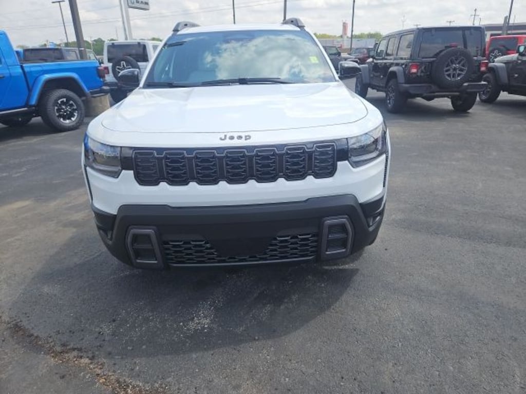New 2026 Jeep Cherokee LAREDO 4X4 Sport Utility