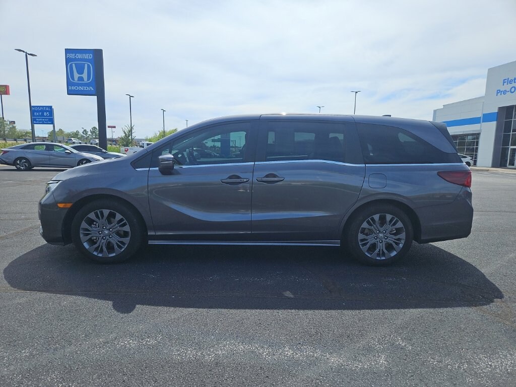 Used 2025 Honda Odyssey Touring Minivan/Van
