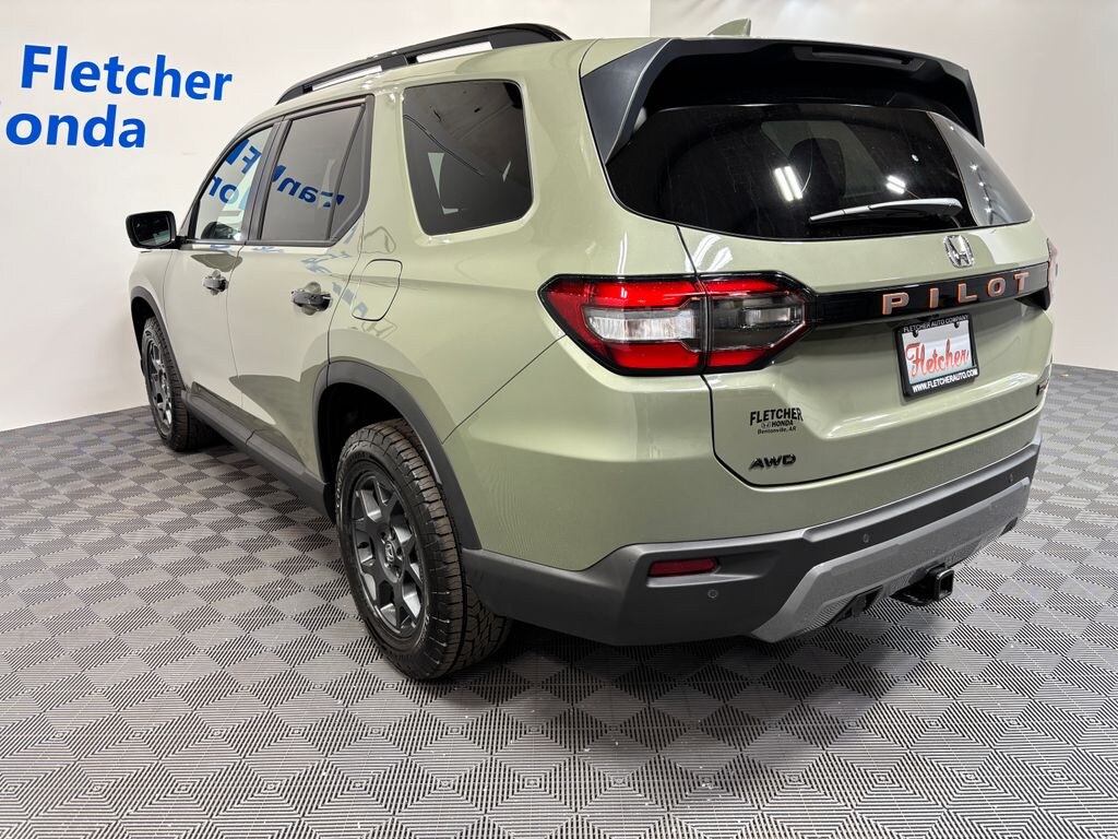 New 2026 Honda Pilot TrailSport SUV