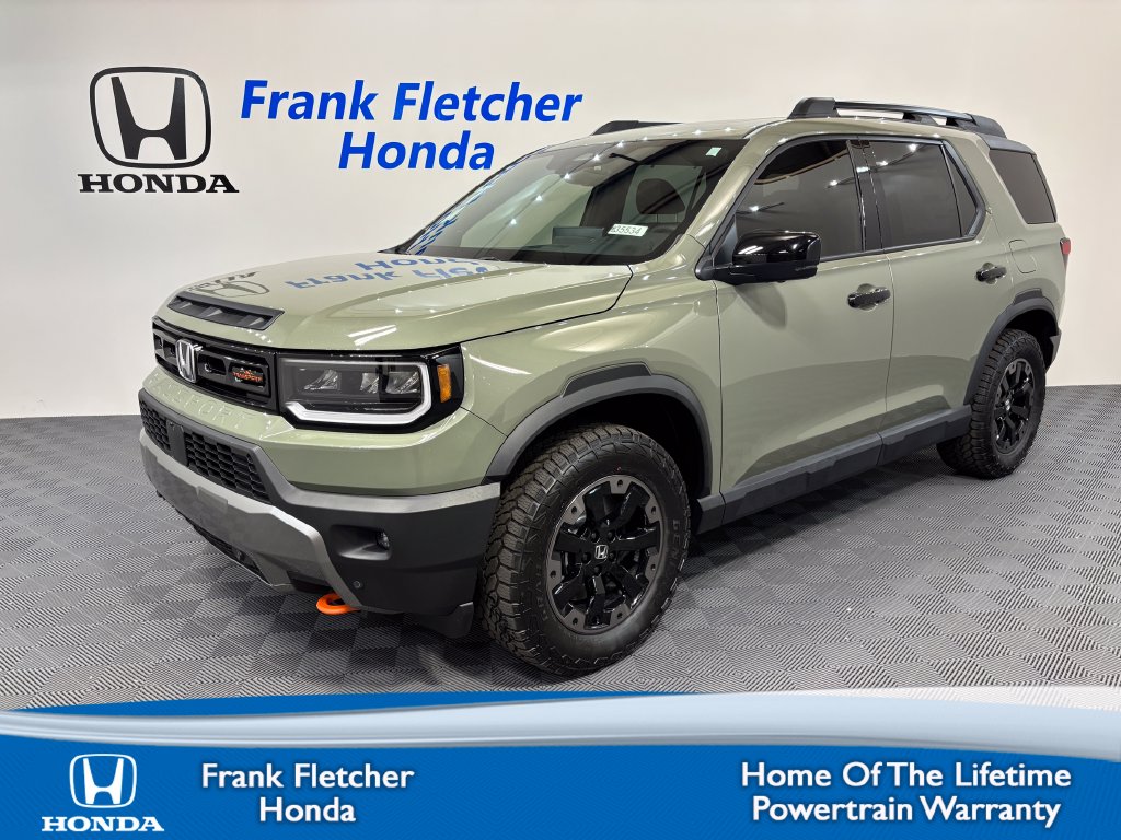 Honda × YOSHIDA ROBERTO のカーキカラー　ほぼ新品 New Honda Passport for Sale in Bentonville, AR | New Honda & Used