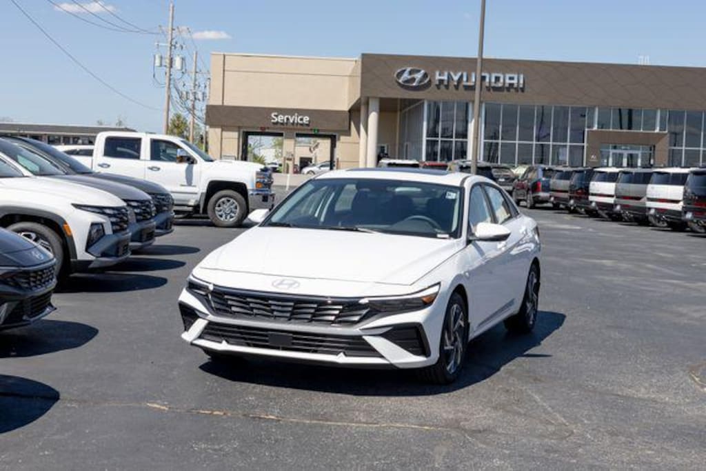 New 2026 Hyundai Elantra Limited Sedan