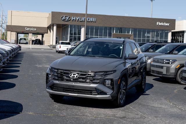 New 2026 Hyundai Tucson SEL Plus FWD SUV