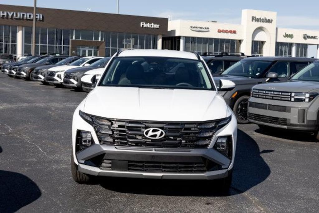 New 2026 Hyundai Tucson SEL Plus FWD SUV