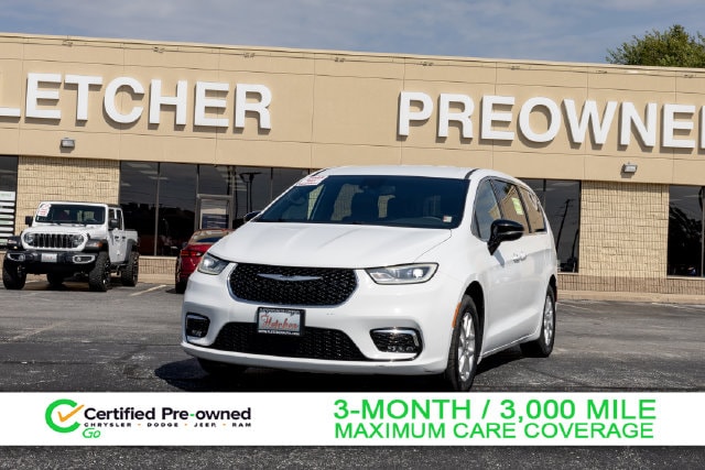 2025 Chrysler Pacifica Select