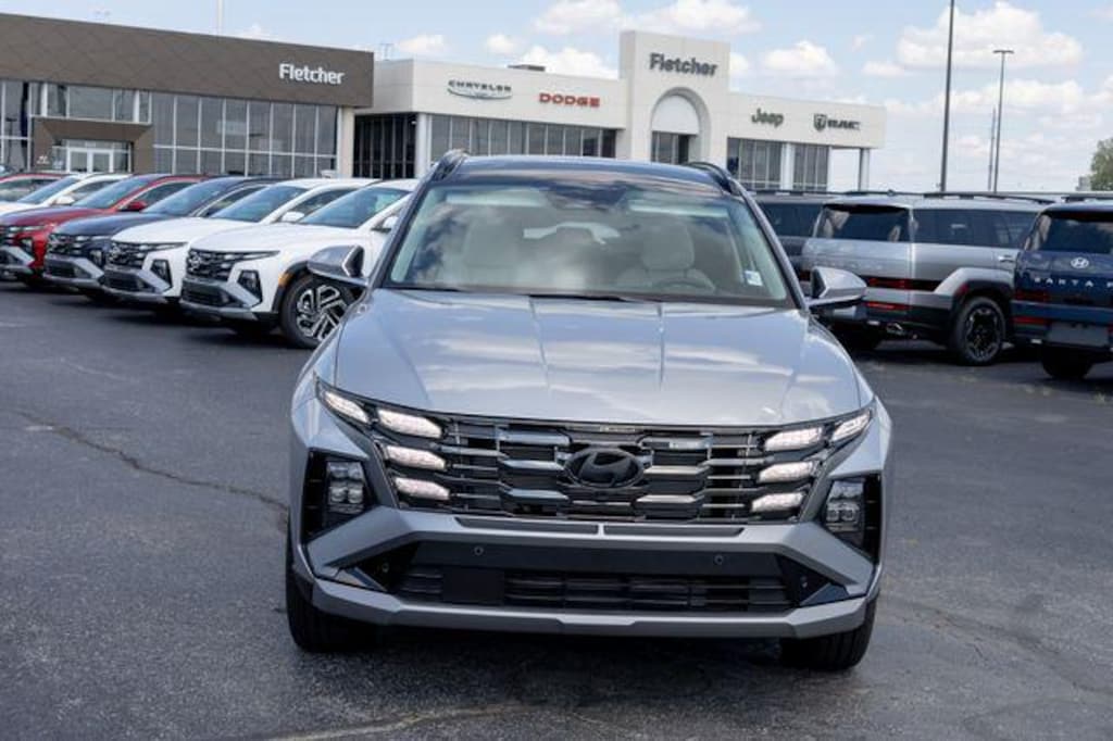 New 2026 Hyundai Tucson Limited AWD SUV