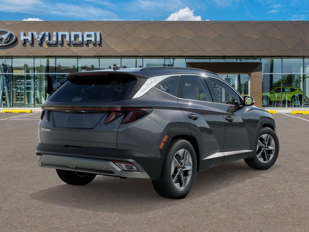 New 2026 Hyundai Tucson SEL Premium FWD SUV