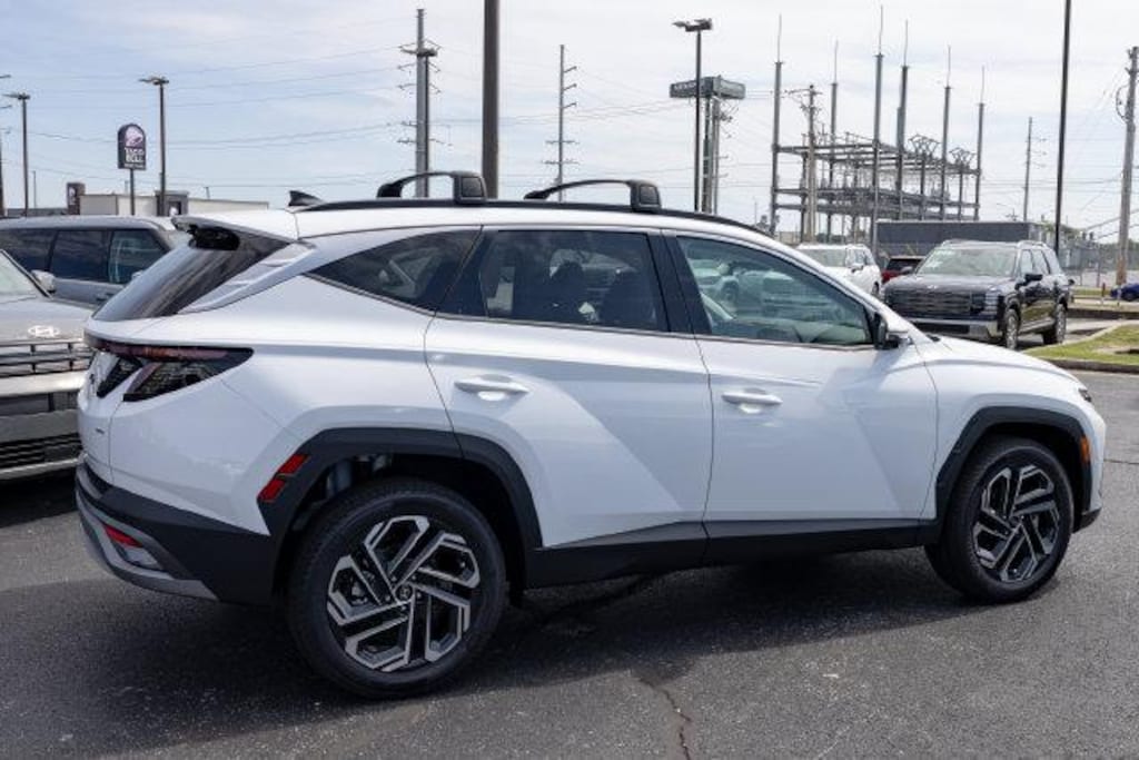 New 2026 Hyundai Tucson Limited AWD SUV