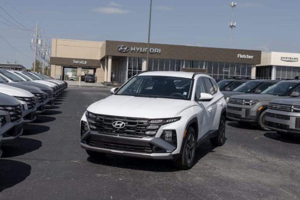 New 2026 Hyundai Tucson Hybrid SEL FWD SUV