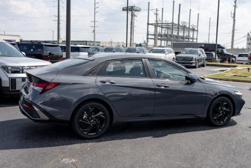 New 2026 Hyundai Elantra SEL Sport Sedan