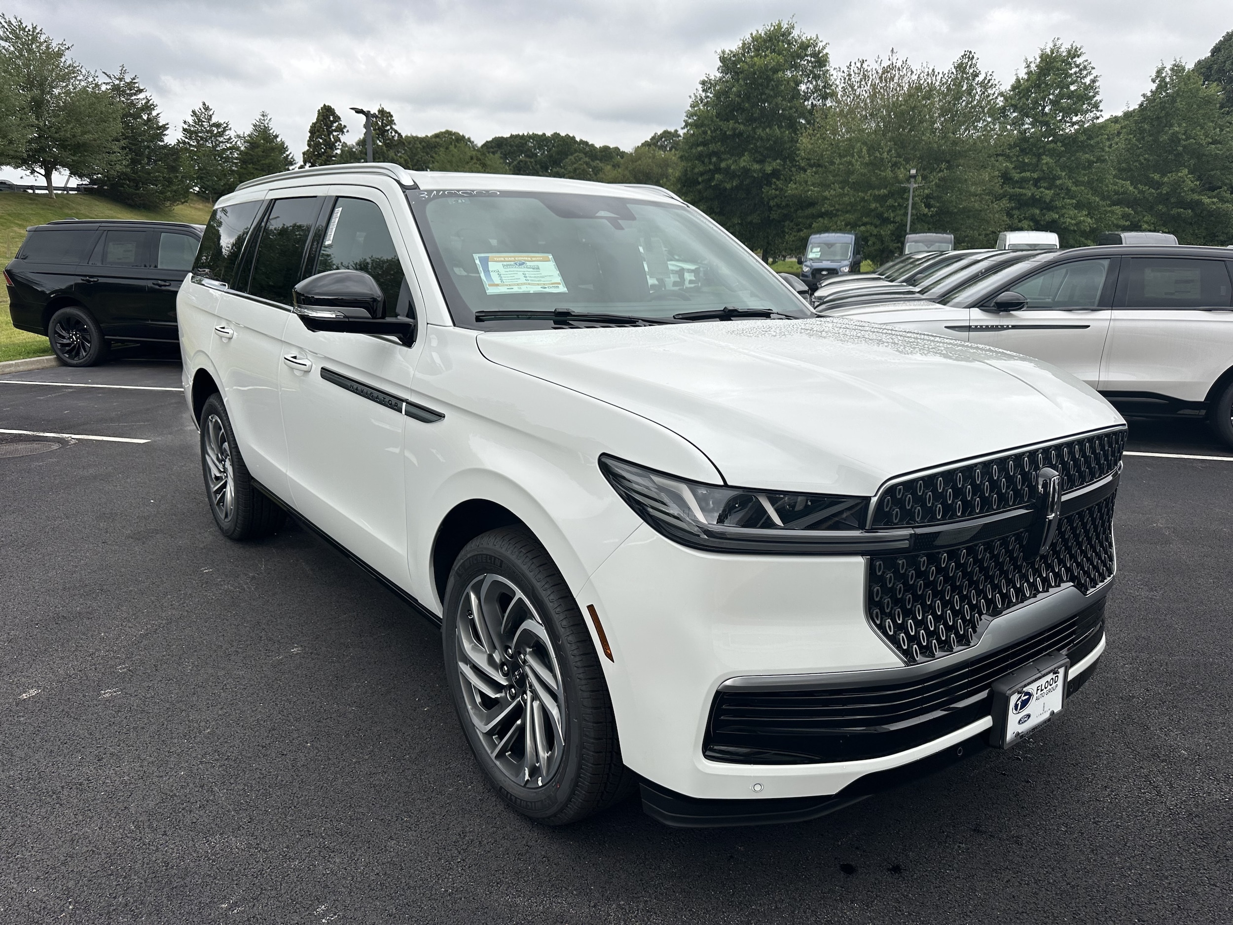 2027 Lincoln Navigator