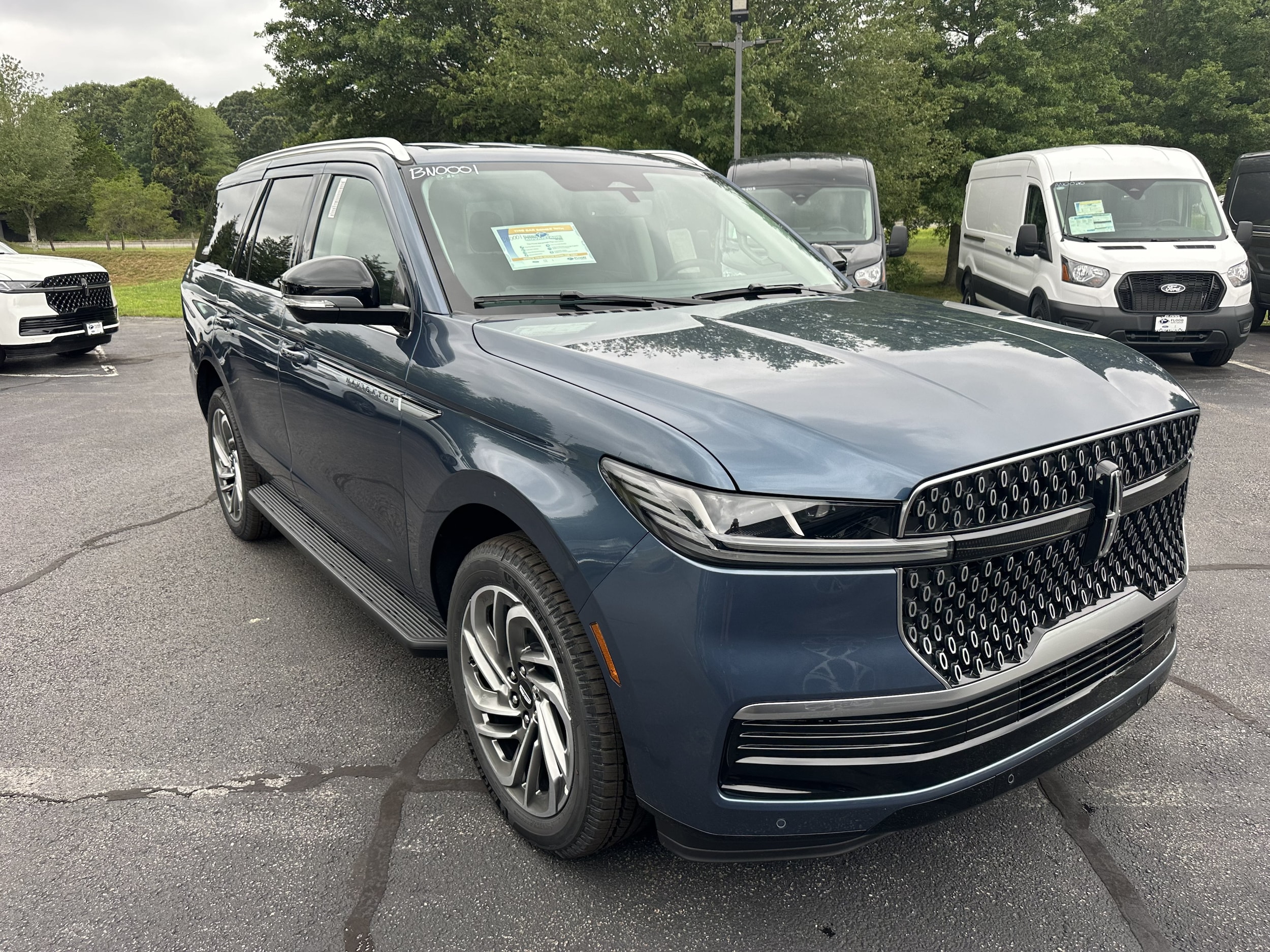 2027 Lincoln Navigator SUV 