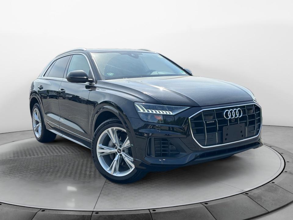  Audi Q8