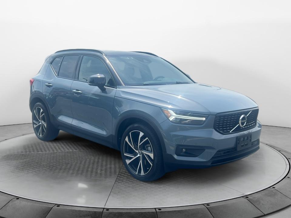 Used 2021 Volvo XC40 R-Design SUV