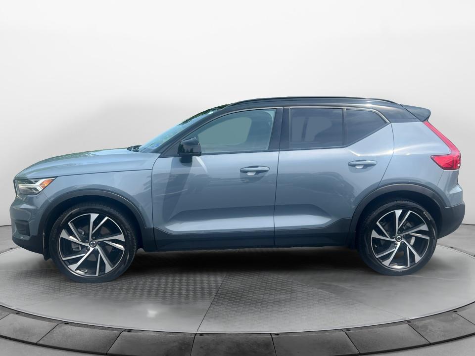 Used 2021 Volvo XC40 R-Design SUV