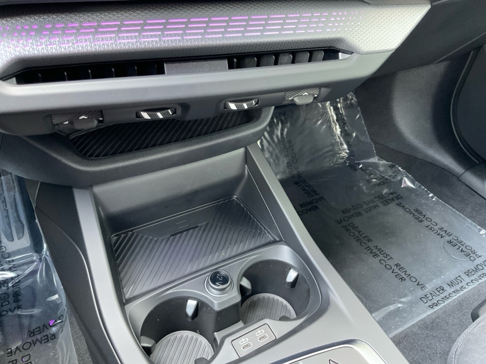 2026 BMW 2 Series M235 - Photo 18