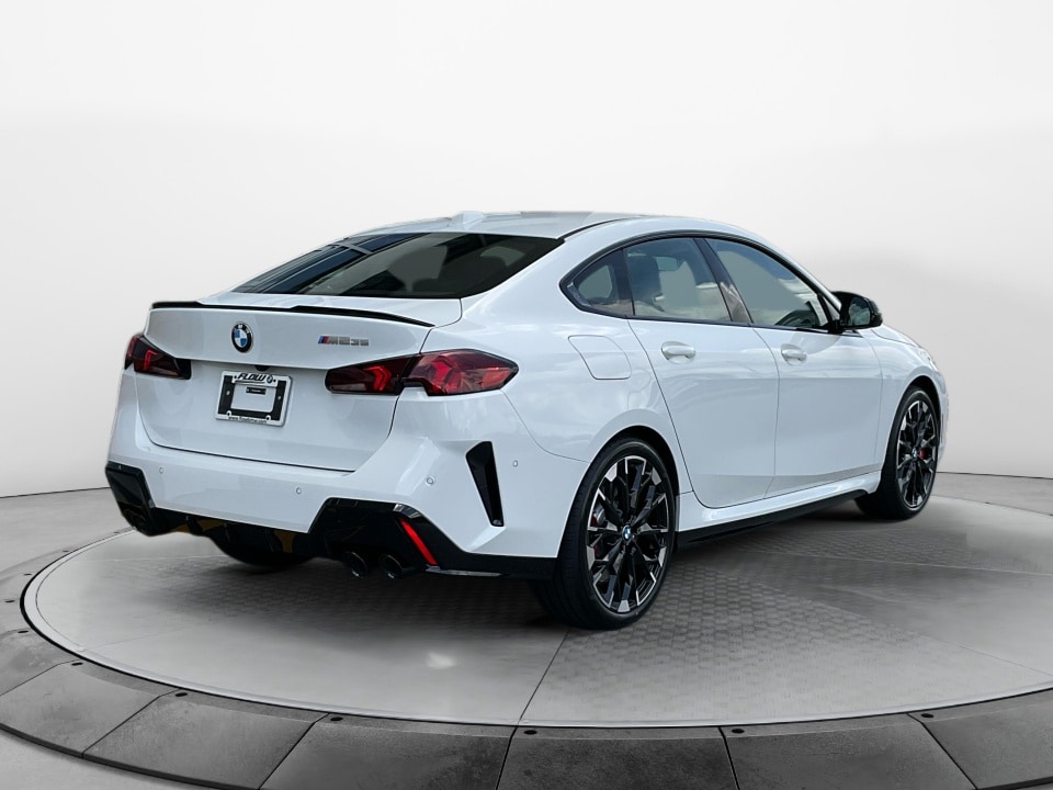 2026 BMW 2 Series M235 - Photo 7