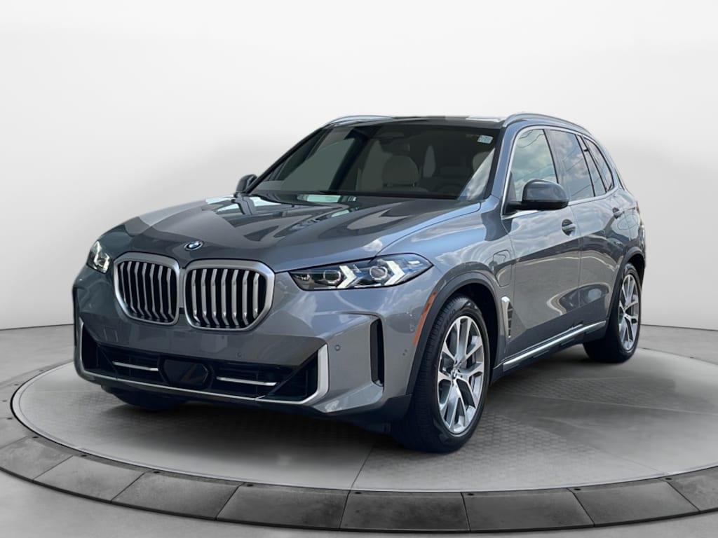 New 2026 BMW X5 PHEV xDrive50e SUV
