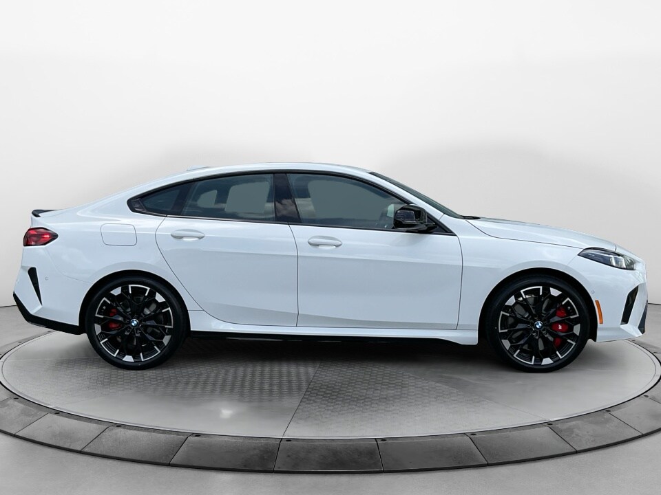2026 BMW 2 Series M235 - Photo 8
