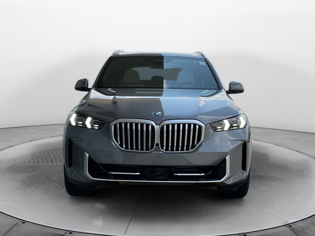 New 2026 BMW X5 PHEV xDrive50e SUV