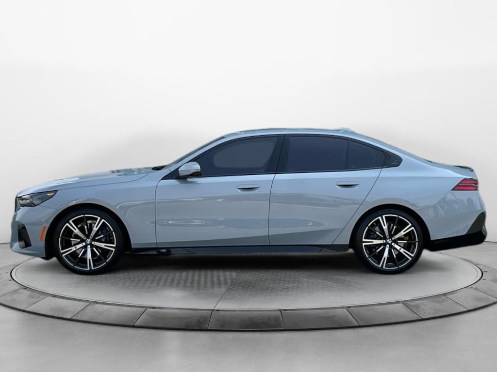 Certified 2026 BMW 530i xDrive Sedan