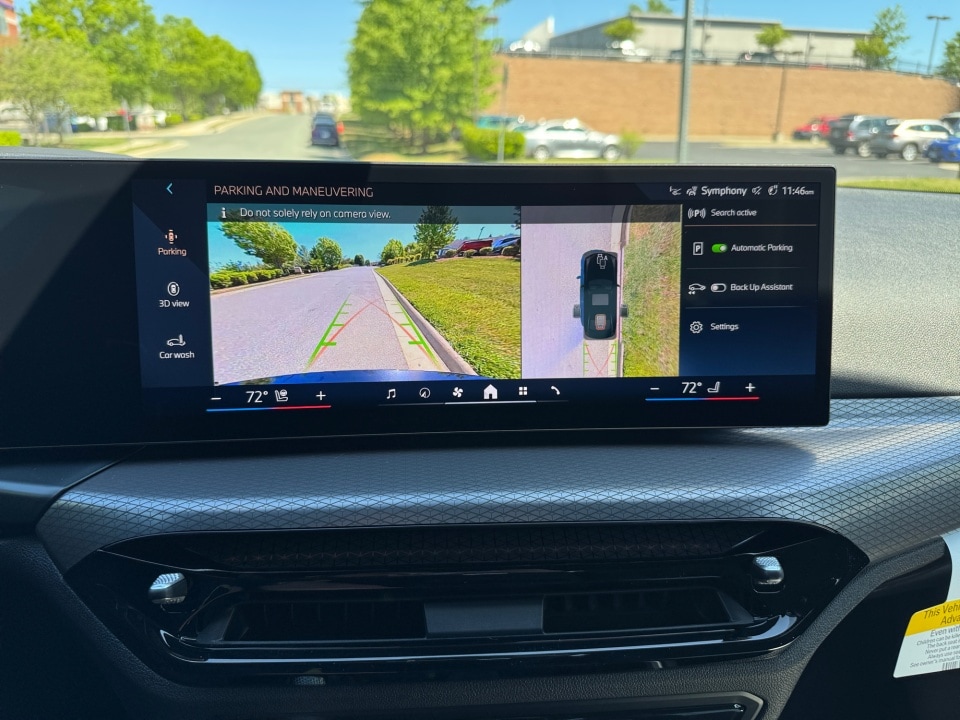 2026 BMW 3 Series 330i - Photo 19