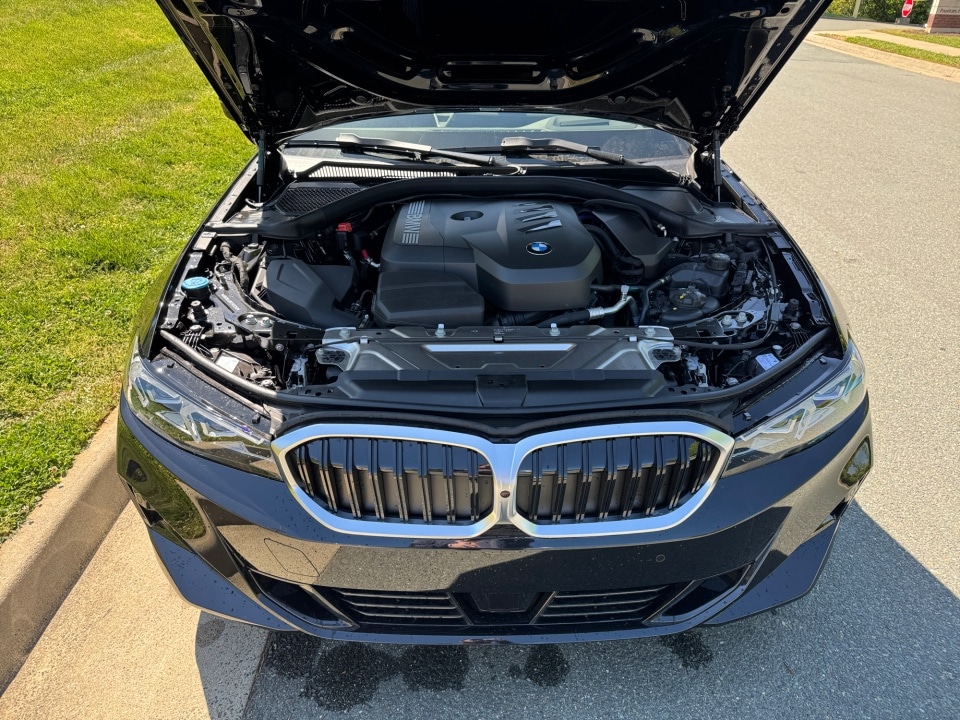 2026 BMW 3 Series 330i - Photo 16