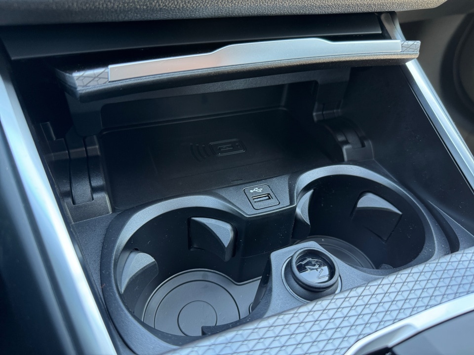 2026 BMW 3 Series 330i - Photo 34