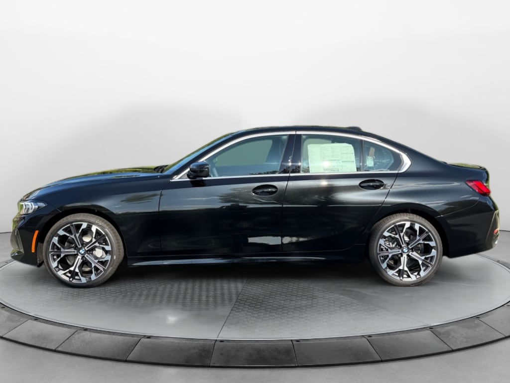 New 2026 BMW 330i xDrive Sedan