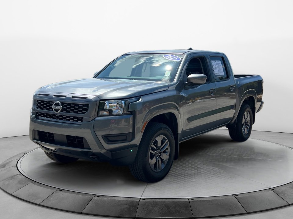 2025 Nissan Frontier SV - Photo 3