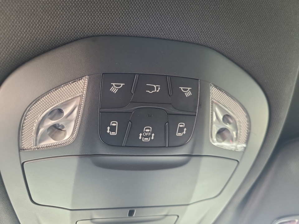 2026 Chrysler Pacifica Select - Photo 31