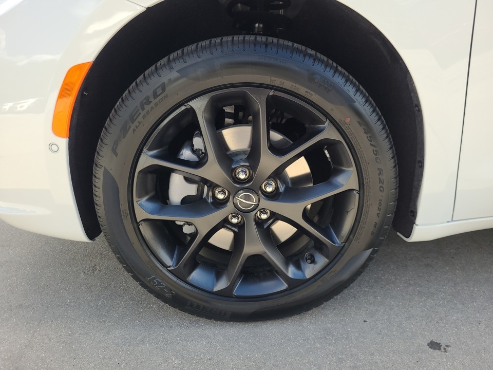 2026 Chrysler Pacifica Select - Photo 25