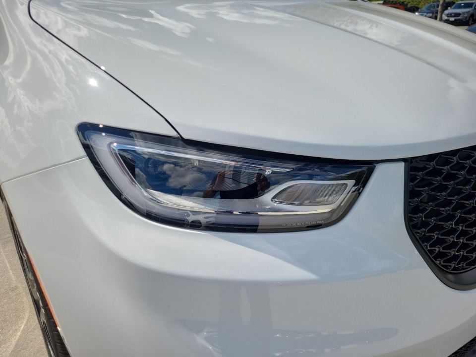 2026 Chrysler Pacifica Select - Photo 22