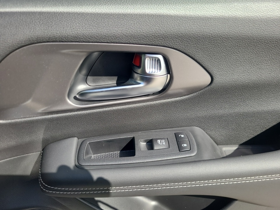 2026 Chrysler Pacifica Select - Photo 29