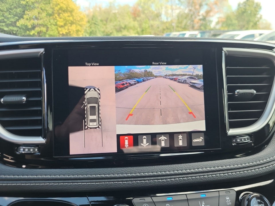 2026 Chrysler Pacifica Select - Photo 17