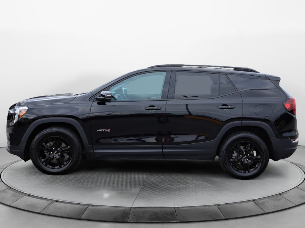 Used 2024 GMC Terrain AT4 SUV