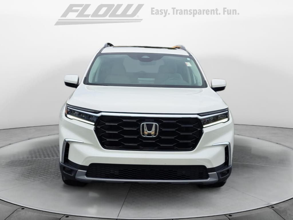 Used 2025 Honda Pilot Touring SUV