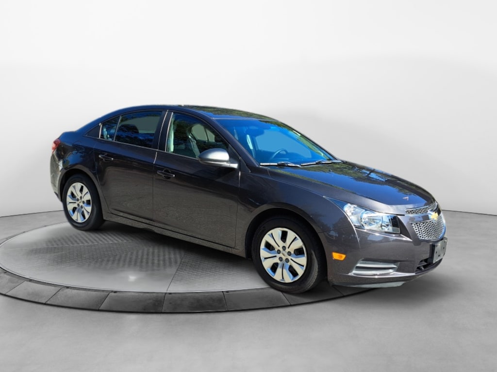 Used 2014 Chevrolet Cruze LS Auto Sedan