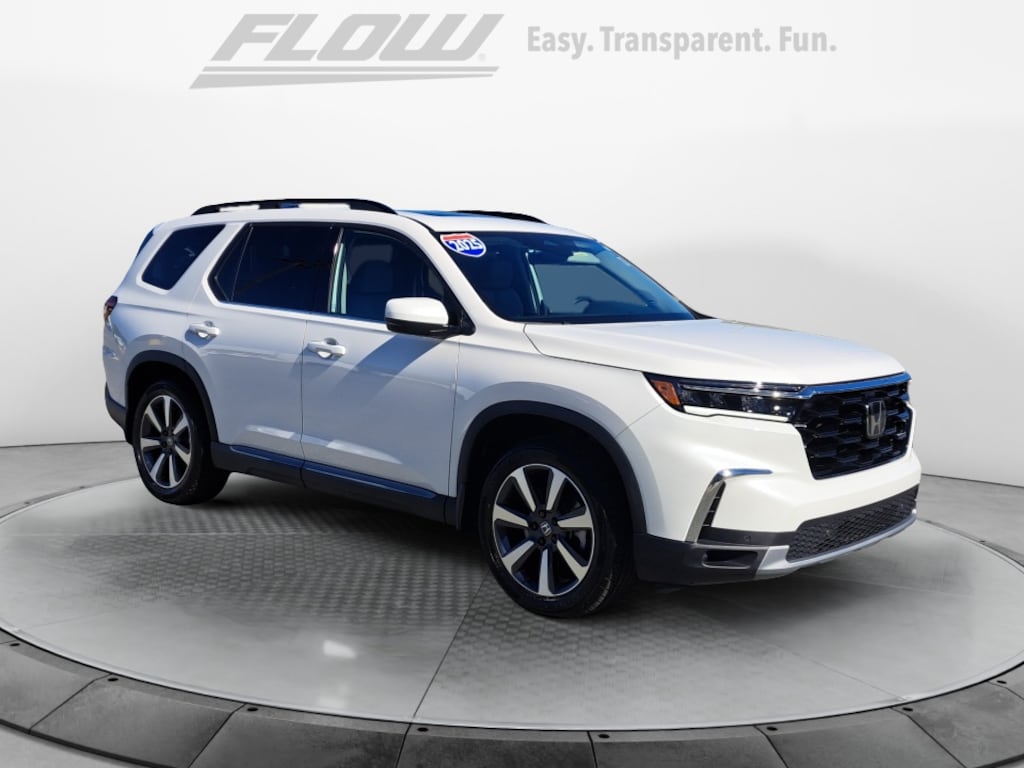 Used 2025 Honda Pilot Touring SUV