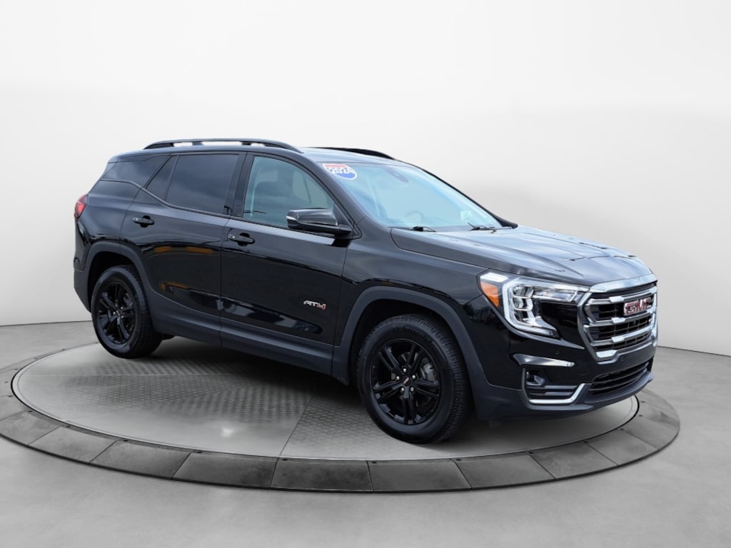 Used 2024 GMC Terrain AT4 SUV