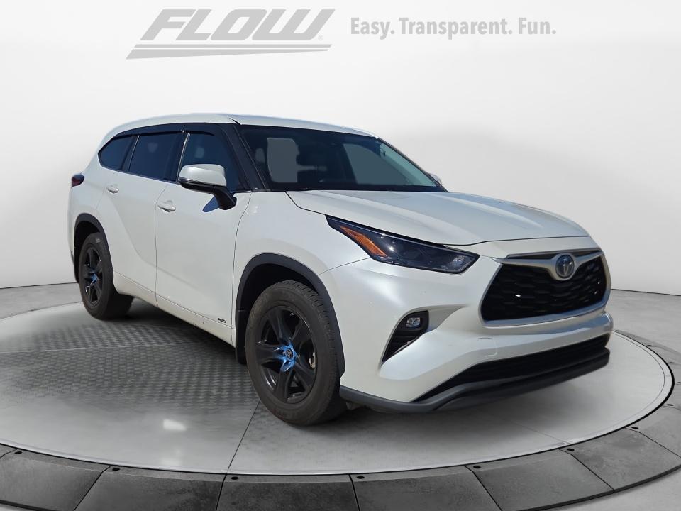 Used 2022 Toyota Highlander Hybrid LE SUV