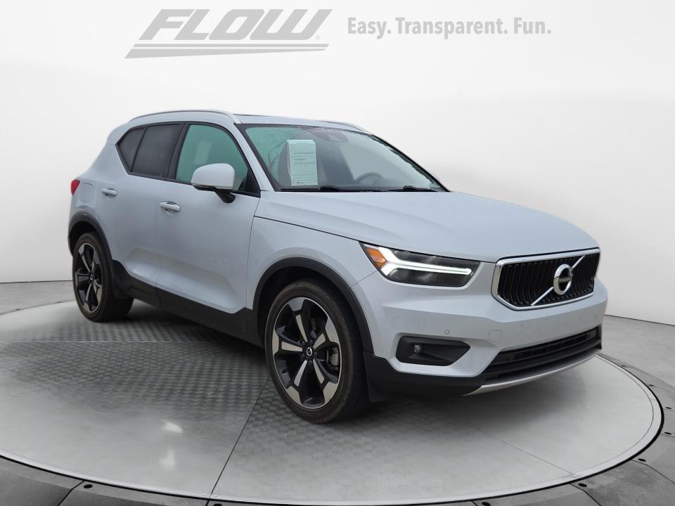  Volvo XC40