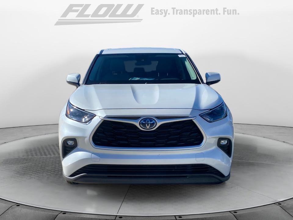 Used 2022 Toyota Highlander Hybrid LE SUV