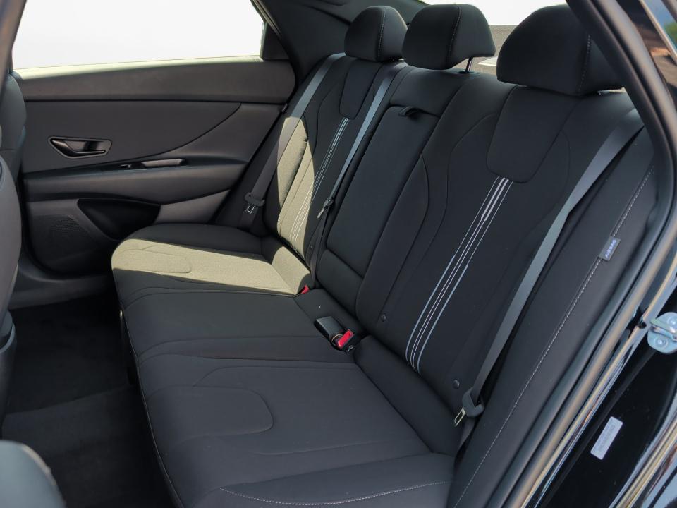 2026 Hyundai Elantra SEL - Photo 12