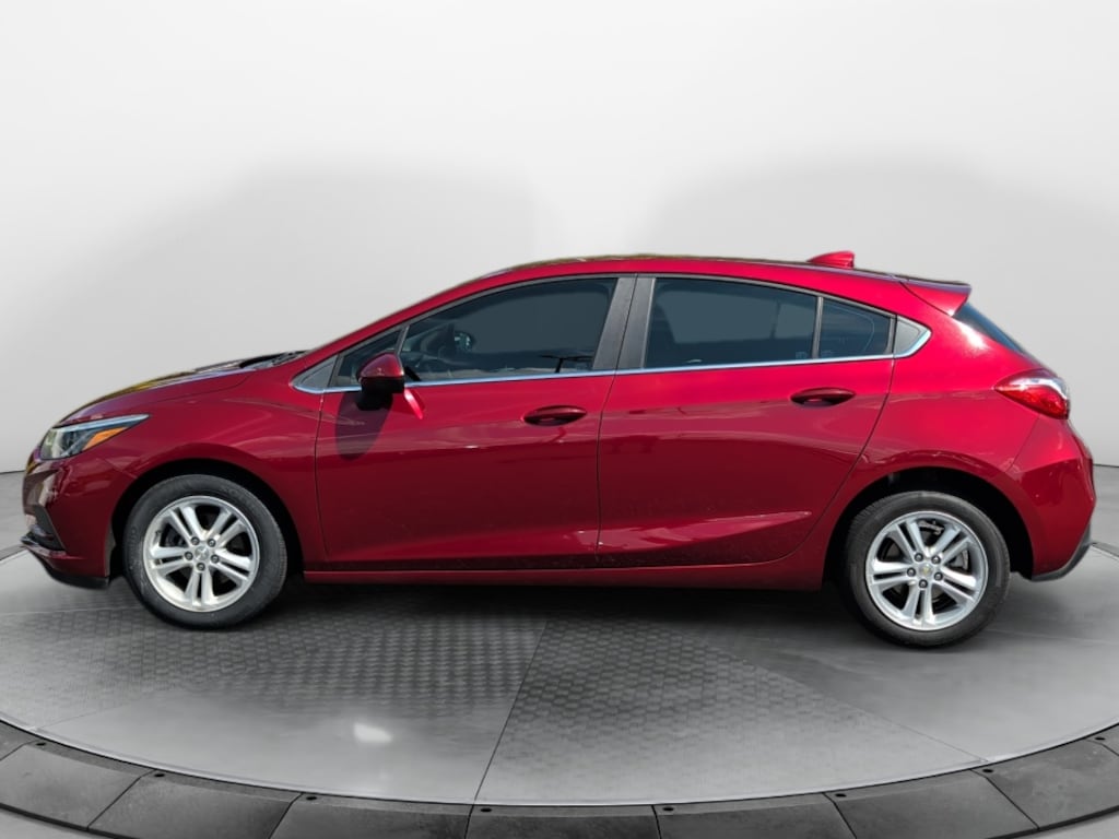 Used 2018 Chevrolet Cruze LT Hatchback