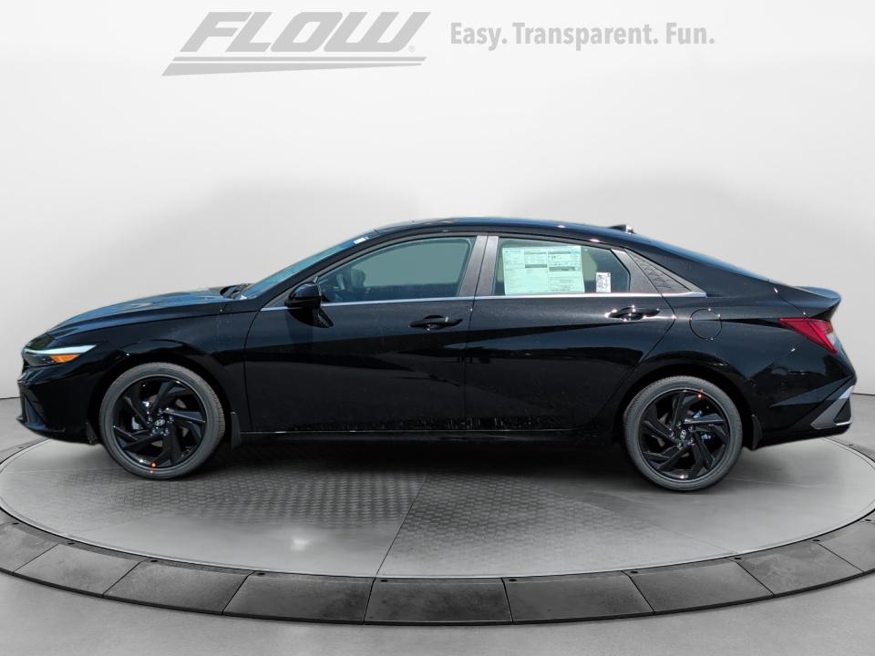 2026 Hyundai Elantra SEL - Photo 4