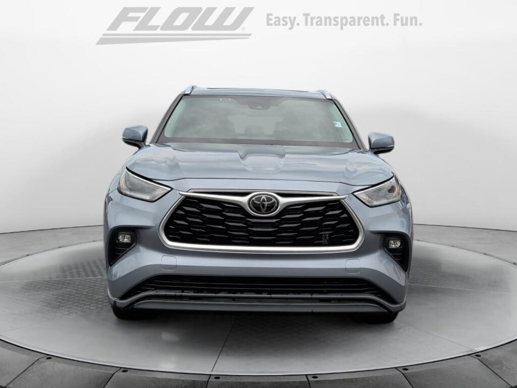 Used 2021 Toyota Highlander XLE SUV