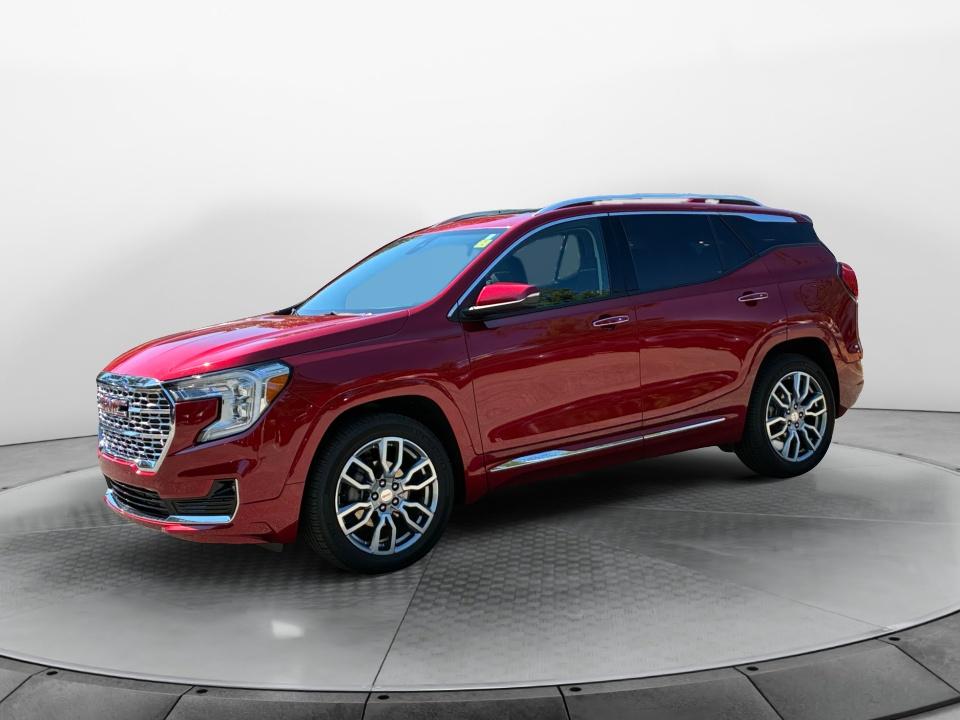 Used 2024 GMC Terrain Denali SUV