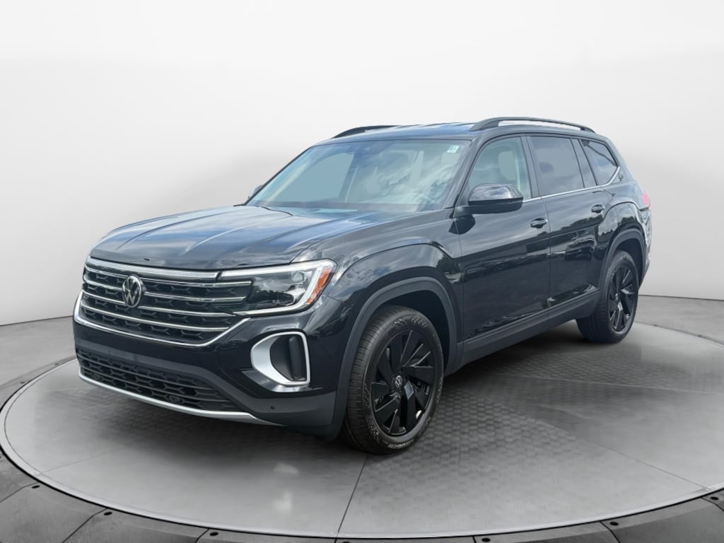 New 2026 Volkswagen Atlas SE w/Technology SUV