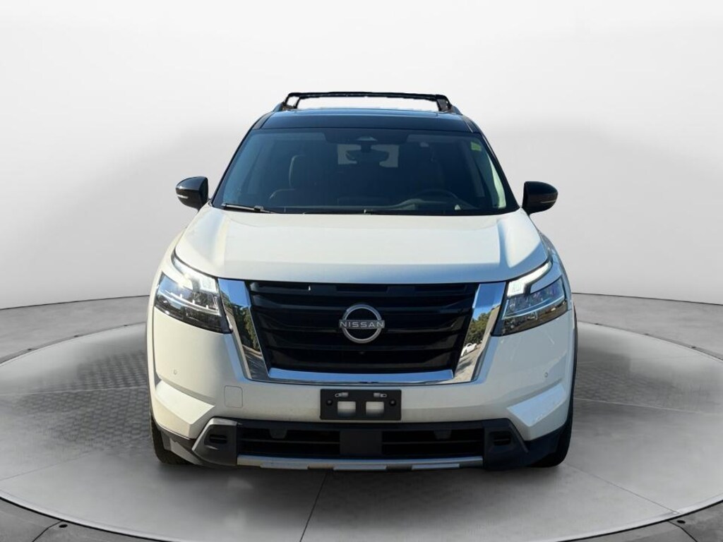 Used 2024 Nissan Pathfinder Platinum SUV